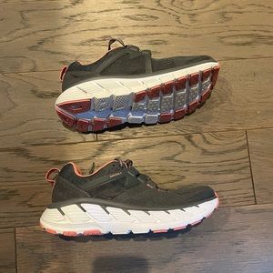 Like New, Womens Hoka Gaviota 2, size 8